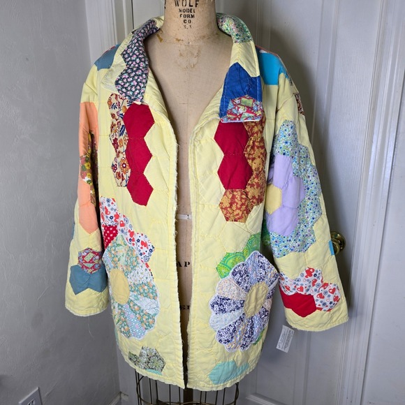 Gorgeous Grandma's garden vintage quilt coat.Super soft.Oversized.S-XL